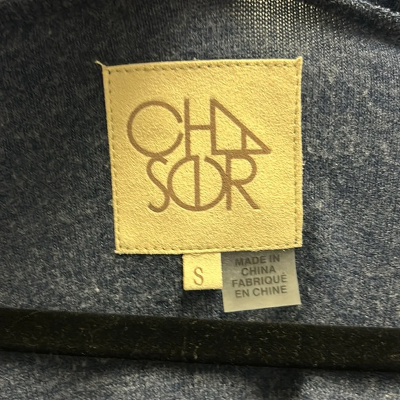 Chaser navy v neck top - Picture 3 of 4